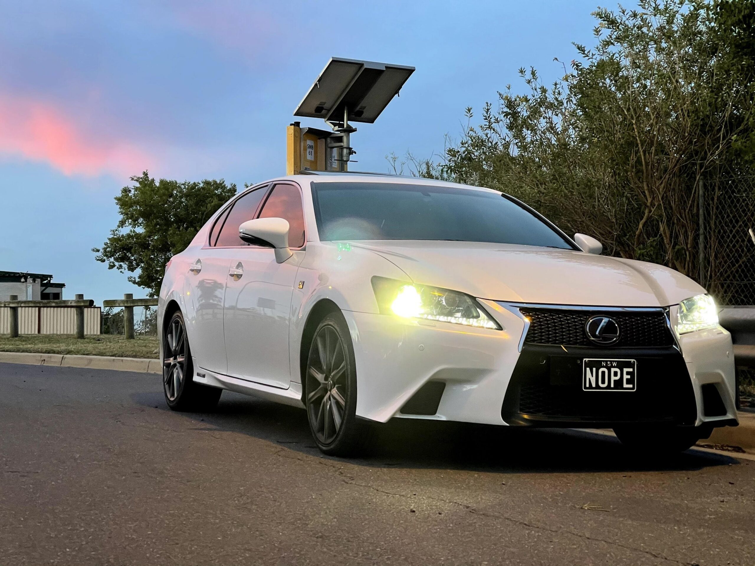 Best LED Headlights for the 2012 Lexus 450h